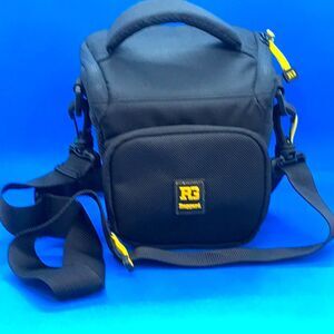 Ruggard Hunter 25 DSLR Holster Bag